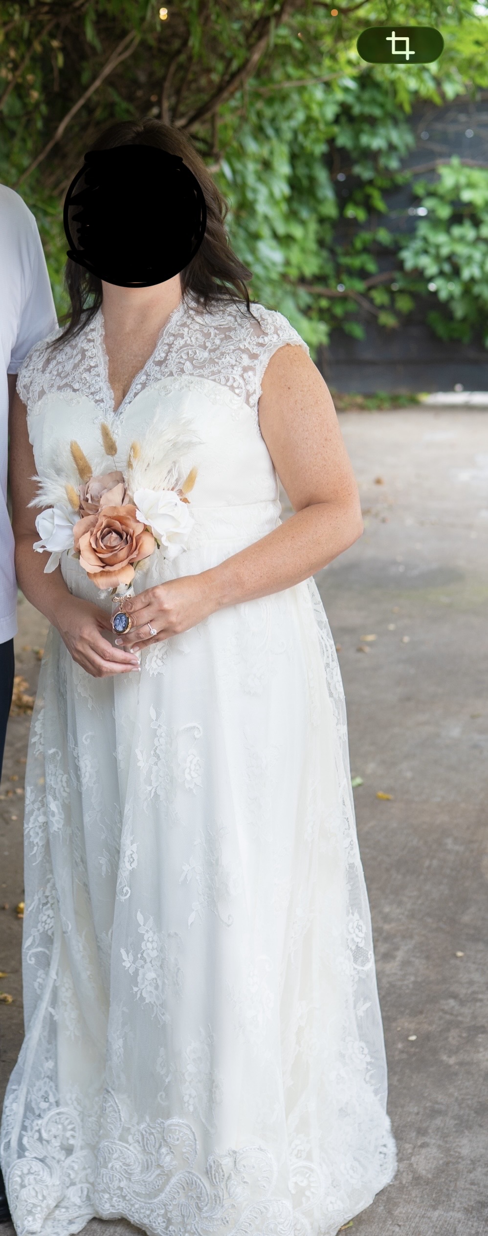 Country Lace A-Line Wedding Dress Boho Casual V-Neck Floor Length Mature Bridal Gown