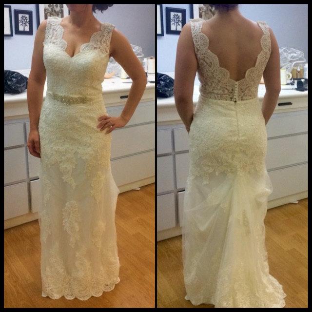 V-Neck Sleeveless Lace Mermaid Wedding Dress With Satin Sash